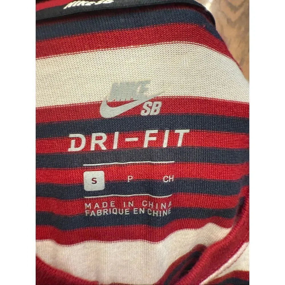 Nike Red Crush Obsidian Striped Dri-Fit Long Sleeve Crew Neck T-Shirt Size Small